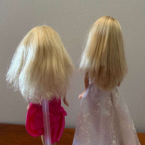 Barbie lot with clothes and accessories - Picture 7 of 9